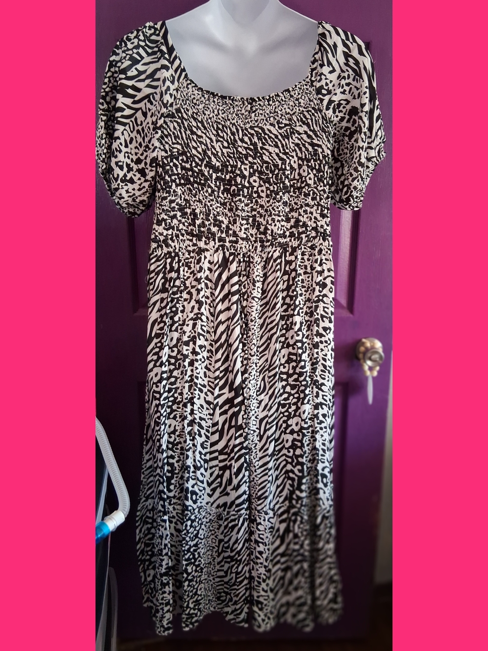 Love By Design Black Animal-Print Puff Sleeve Dress - Picture 2 of 3